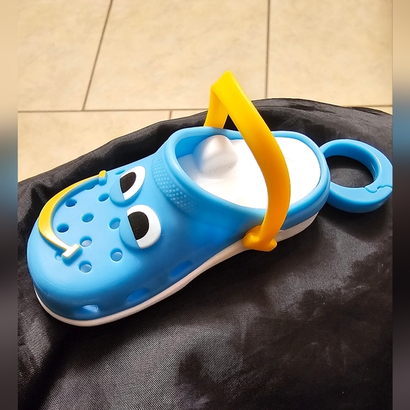 McDonald's Happy Meal 2024 Blue with Yellow Strap Croc Toy New Without Tags - Picture 8 of 10